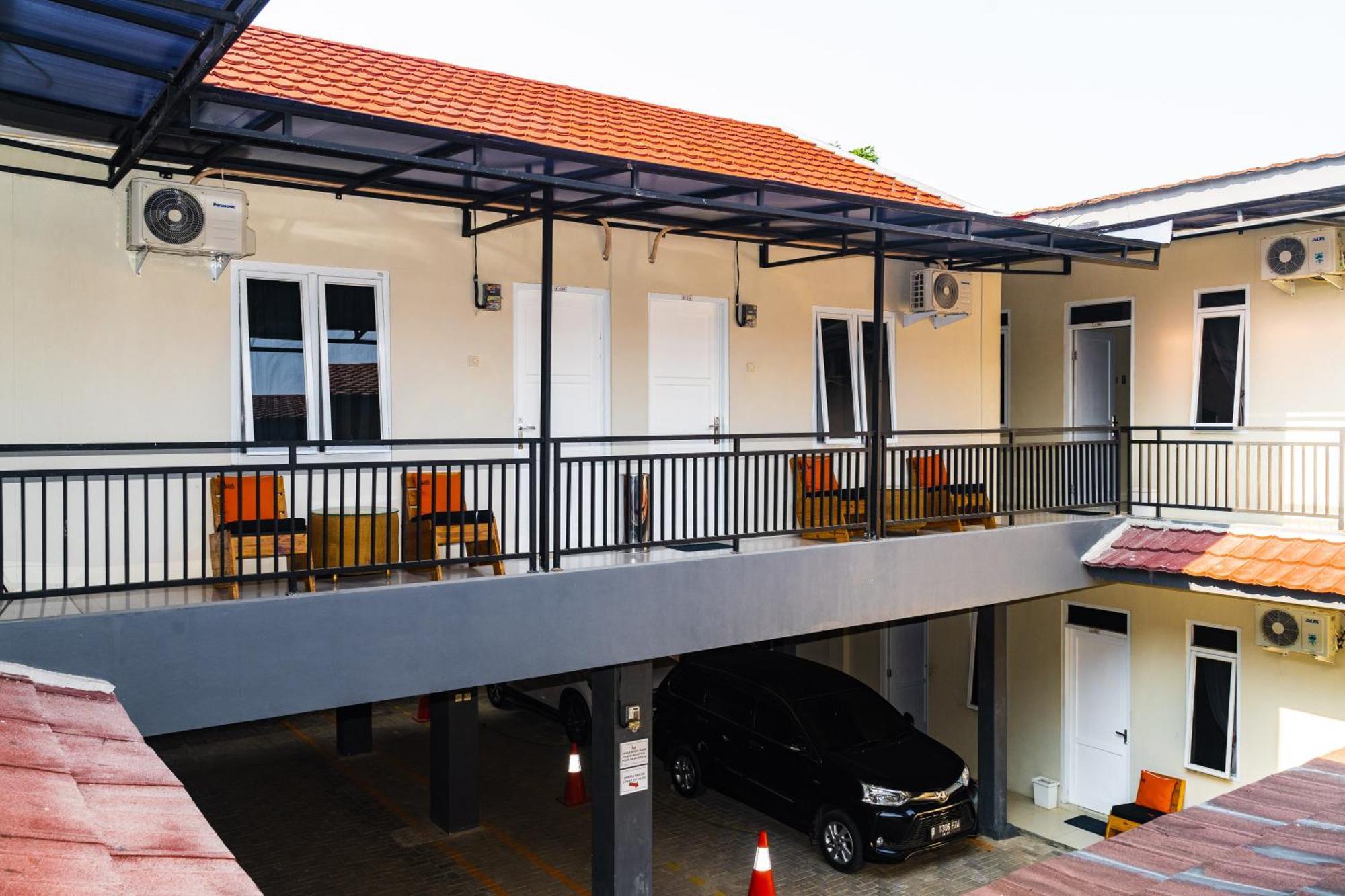 L'cost Homestay Bogor